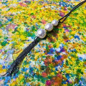 NY&Co. Pearl and Fringe Necklace